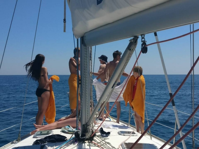 We hoist the sails 
